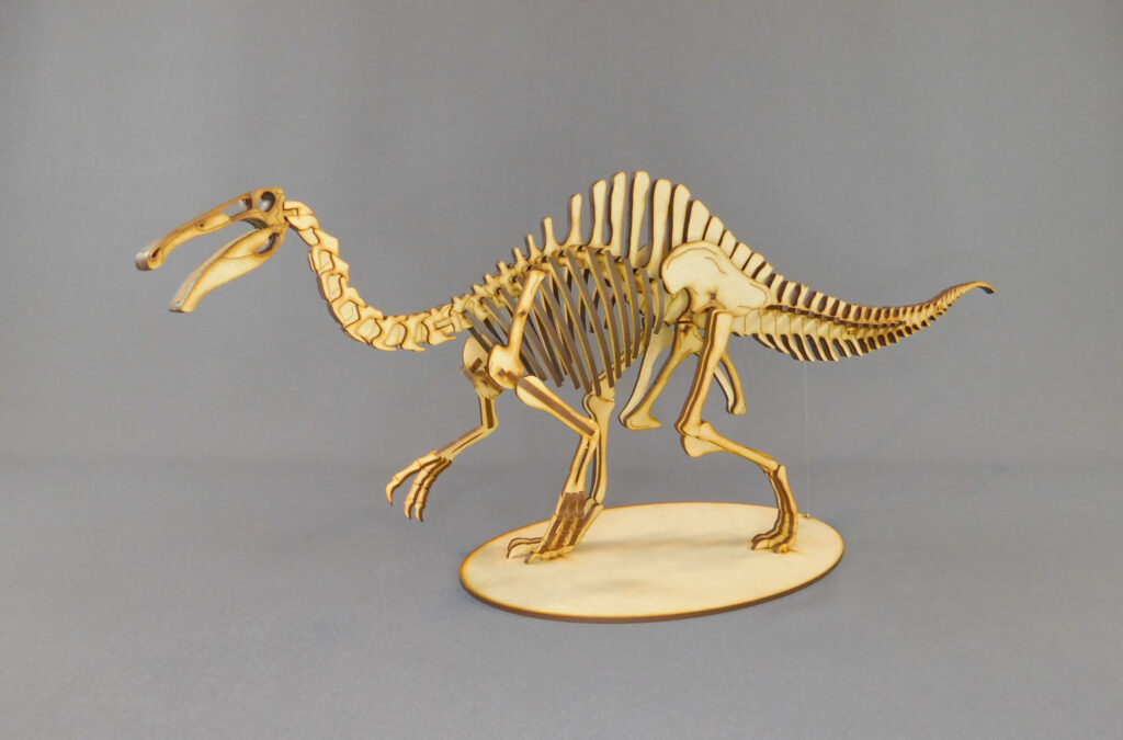 Deinocheirus mirificus Escala 1:20